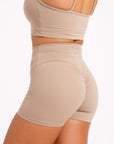 SCULPT SCRUNCH SHORTS