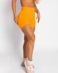 SCRUNCH SHORTS