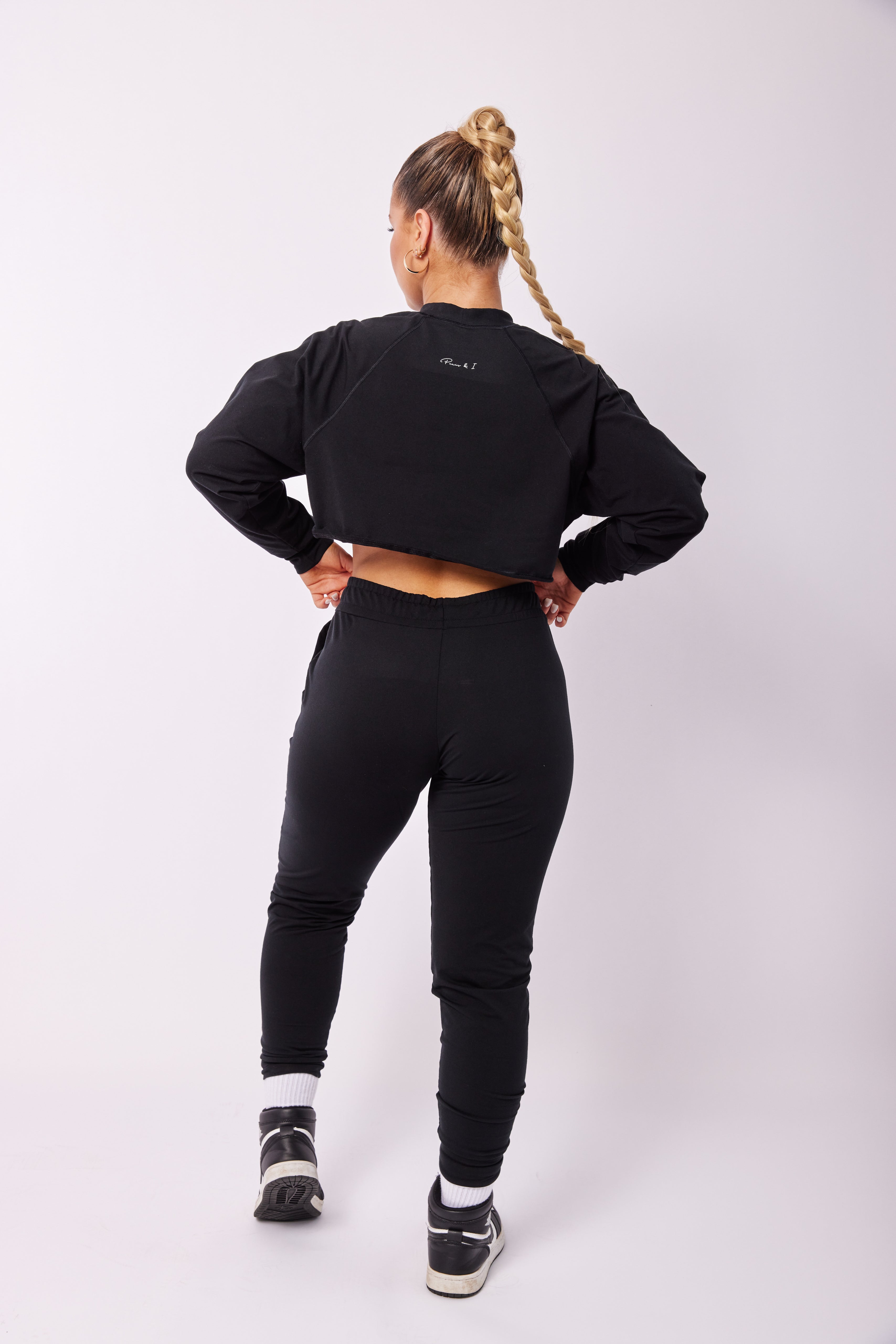 SIGNATURE LONG SLEEVE